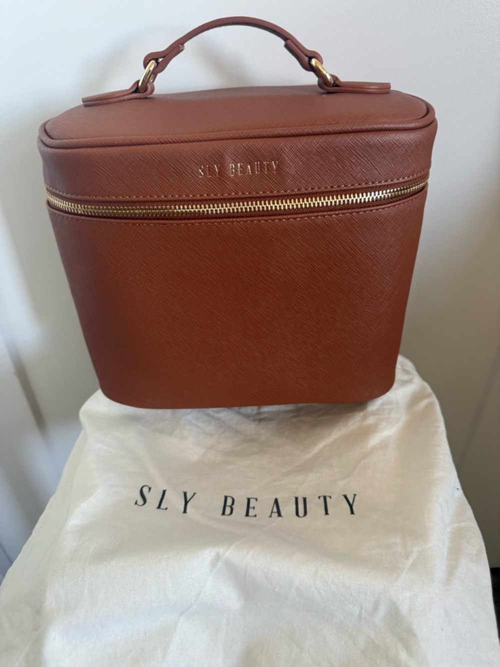 New Sly Beauty Leather Cosmetic Case